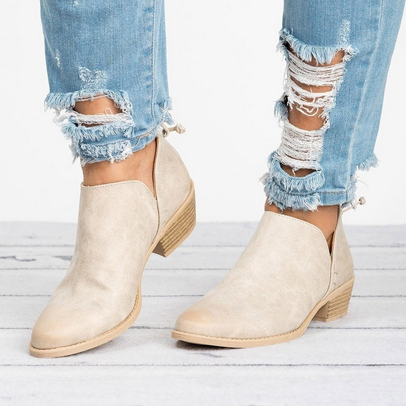 Jaslene - Damenstiefel im Retrostil mit Absatz