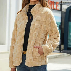 Valentine - Karierte Winterjacke für Damen in Khaki