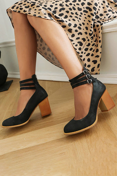 Caa  | Glatte Sandalen mit Knöchelriemen und Keilabsatz