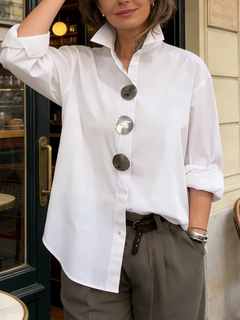 Marisen - stylische, lässige Bluse mit Knopfleiste in Weiß