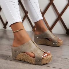 Oshae - Stützende Sandalen in Beige