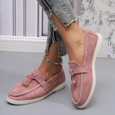 Rilena - Elegante Loafers mit dekorativen Nahtdetails in Knotenform
