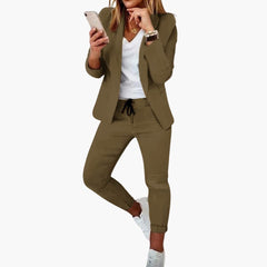 Lounge-Set für Frauen - Blazer mit Jogginghose und Kordelzug in Grün