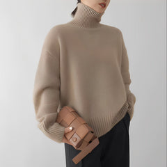 Clementine - Damenpullover mit kuscheligem Rollkragen in Braun