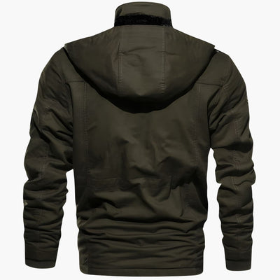 Herrenjacke mit Reißverschluss und mehreren Taschen
