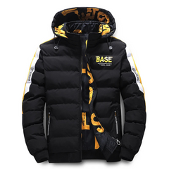 BASE Urban Winterjacke mit Kapuze in Schwarz