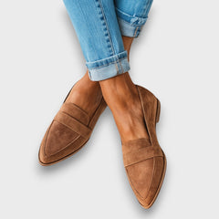 Velira – Elegante Loafer aus Velours in Braun