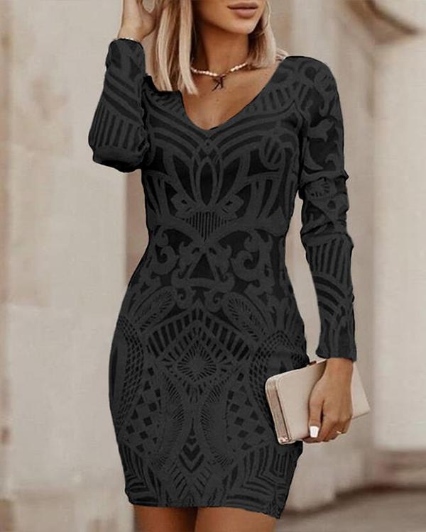 Orla - Elegantes Schlankes Hüftkleid Mit V-Ausschnitt