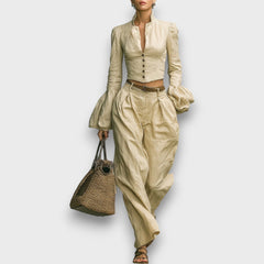 Serenya – Zweiteiliges Set mit Stehkragenbluse in Khaki
