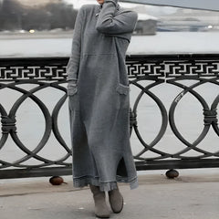 Aviana | Vielseitiges und bequemes Winterkleid in Grau