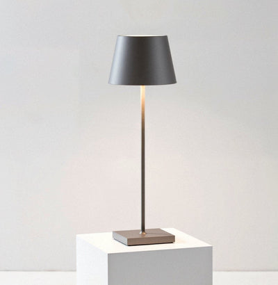 Vespera - Hohe Tischlampe mit Dimfunktion