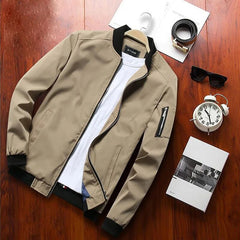 2023 Winter RM Bomberjacke in Khaki