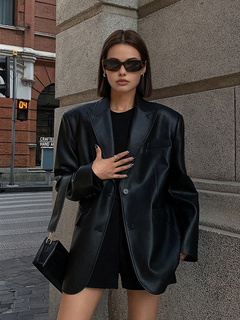 CLARA | LEDERBLAZER in Schwarz