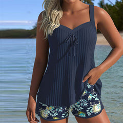 Olina | Gestreifter Tankini mit passenden 2-teiligen Badeshorts in Marineblau
