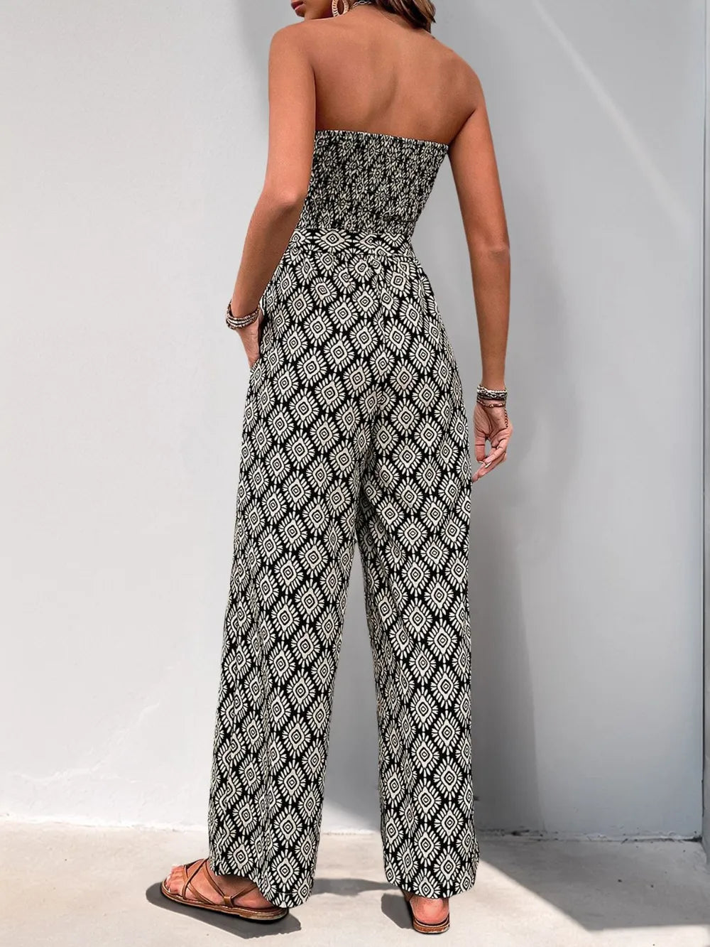 Beate – Diamond Chic Smocked Jumpsuit Bequem Und Elegant