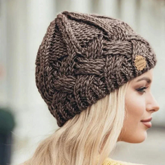 Benilde | Elegante Damen Wintermütze in Kaffee