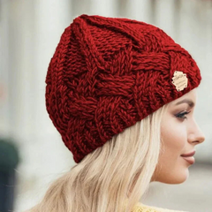 Benilde | Elegante Damen Wintermütze in Rot