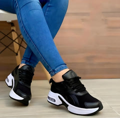 Sneakers für Damen mit dicker Sohle – Turnschuhe mit Luftpolsterplattform in Schwarz