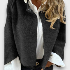 Celeste – Eleganter Kurzcardigan mit weicher Struktur in Schwarz