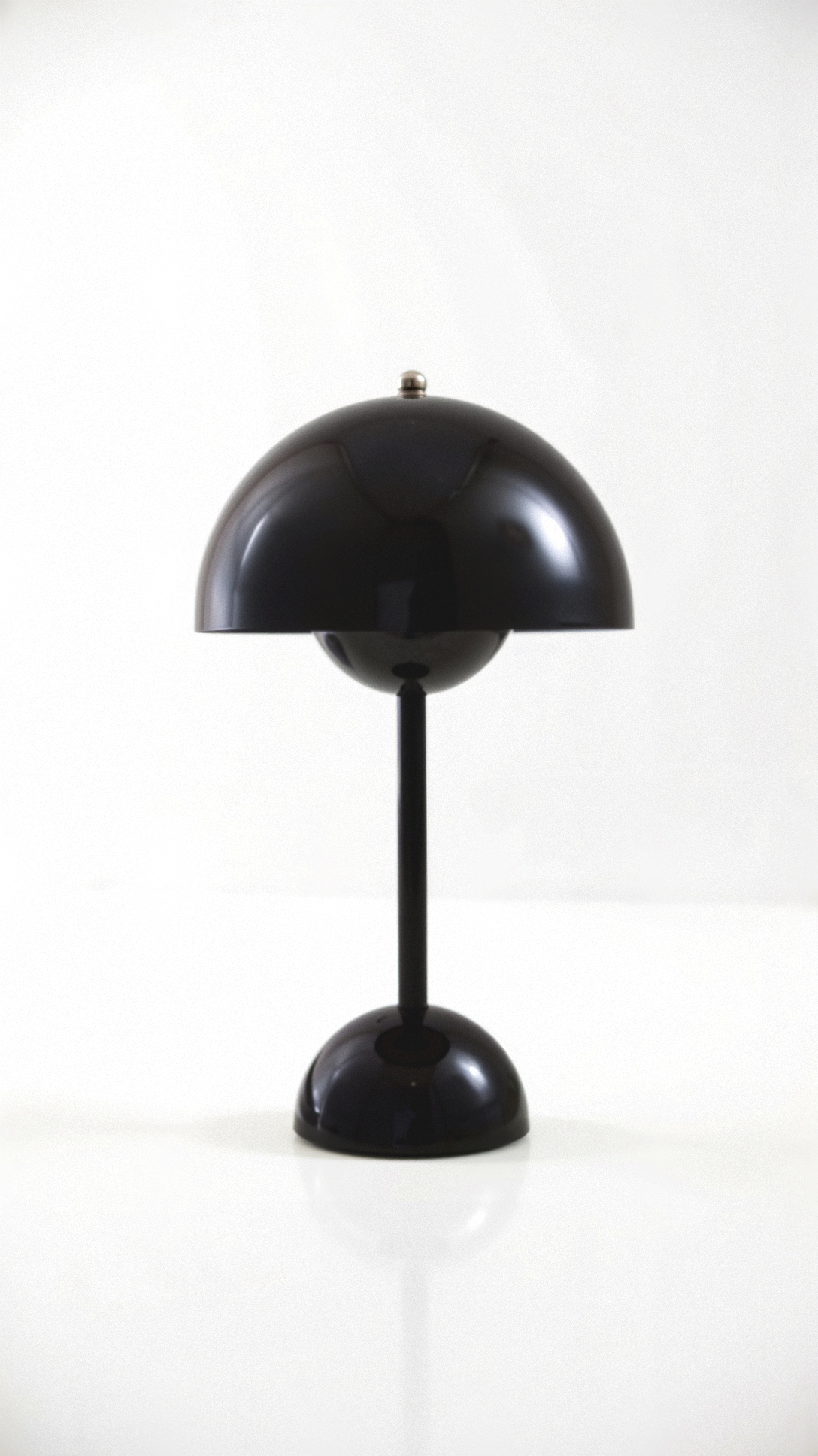 Veluce - Elegante Tischlampe