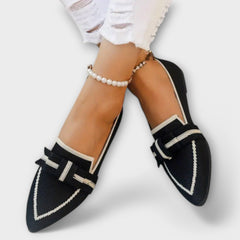 Flache Damenschuhe mit geknotetem Design in Schwarz