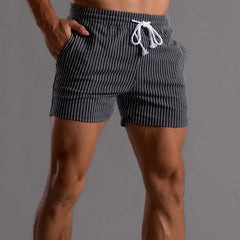 Superstretchige Trainingsshorts für Herren in Grau