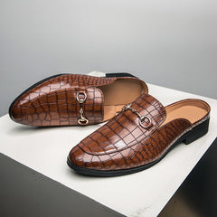 Leder-Loafer-Sandalen mit Goldkettendetail für Herren in Braun