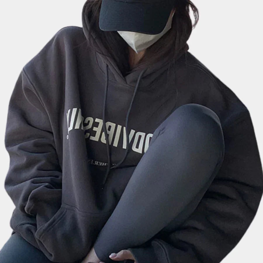 Nelia | Lässiger und entspannter Sommer Hoodie