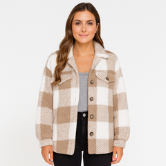 Clara | Stilvolle Strickjacke für Damen mit Knöpfen in Aprikose