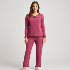 Damen-Pyjama-Set – Bequeme und stylische Nachtwäsche in Magenta