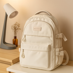 Schulrucksack mit großem Fassungsvermögen – Geräumige und robuste Tasche für Schüler in Weiß