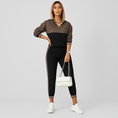 Schicker 2-teiliger Trainingsanzug für Damen – Kariertes Reißverschlussoberteil & schmal zulaufende Hose mit Seitenstreifen in Schwarz gestreift