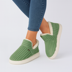 FuzzyWarm | Kuschelige Slip-On-Hausschuhe in Grün