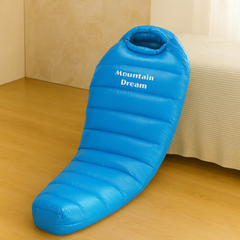Arlo | Winterschlafsack für extreme Kälte in Himmelblau