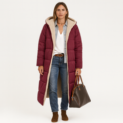 Amara | Wendbarer Wintermantel mit flauschiger Kapuze für Damen in Karmesinrot