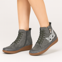 Leonore | Winterstiefel mit Katzenmuster in Grau