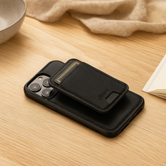 2-in-1-Magnethülle für iPhone 15 Pro Max/14 Plus/13/12 – PU-Leder, kabelloses Laden möglich in Schwarz