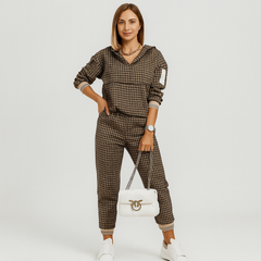 Schicker 2-teiliger Trainingsanzug für Damen – Kariertes Reißverschlussoberteil & schmal zulaufende Hose mit Seitenstreifen in Khaki