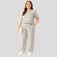 Mira – Mit rundem Kragen und flexiblen Taillenhosen für mühelose Komfort in Grau