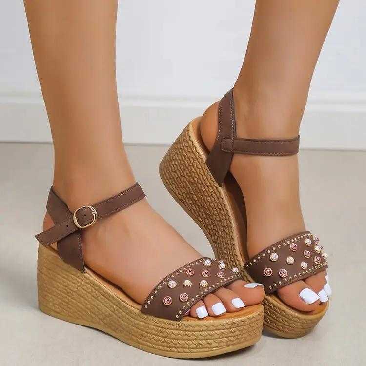 Sharon® | Schicke Damen Sandalen mit Schnalle und Keilabsatz