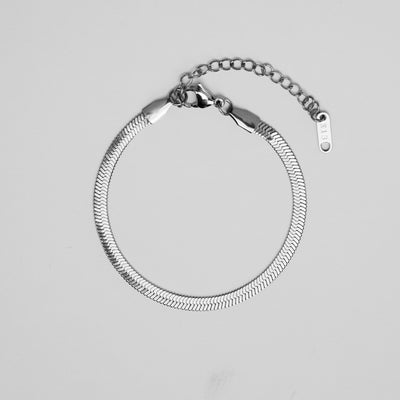 Schlangen-inspiriertes Sarya-Armband