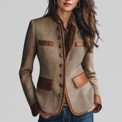 Lianea - Taillierter Strukturblazer in Braun