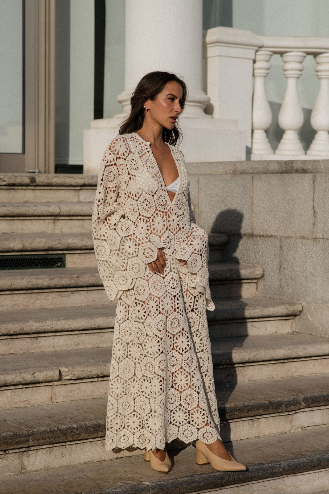 Fina | Langärmeliges Kleid mit Spitzenbestickung