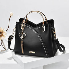 Elegante Damen-Schultertasche aus stilvollem Leder in Schwarz