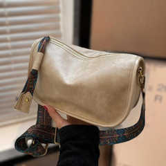 Elegante Damen-Schultertasche aus veganem Leder in Beige