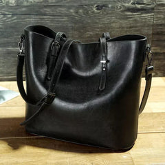 Elegante Damen-Umhängetasche aus funktionalem Leder in Schwarz