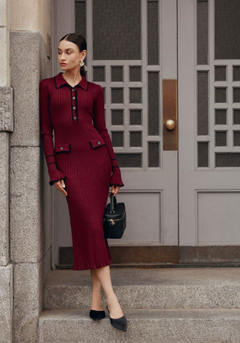 Elegantes Midikleid mit Knopfdetails für Frauen – Zeitloses Design für formelle Anlässe in 3