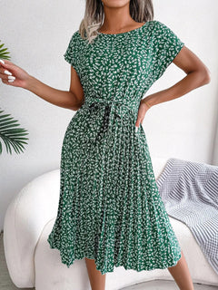Pepper - Plisseekleid mit Blumenmuster in Grün