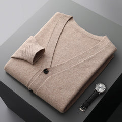 Lucian – Die stilvolle & vielseitige Herren-Strickjacke in Goldenes Kamel