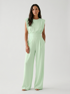 Pippa - Figurformender Jumpsuit in Grün